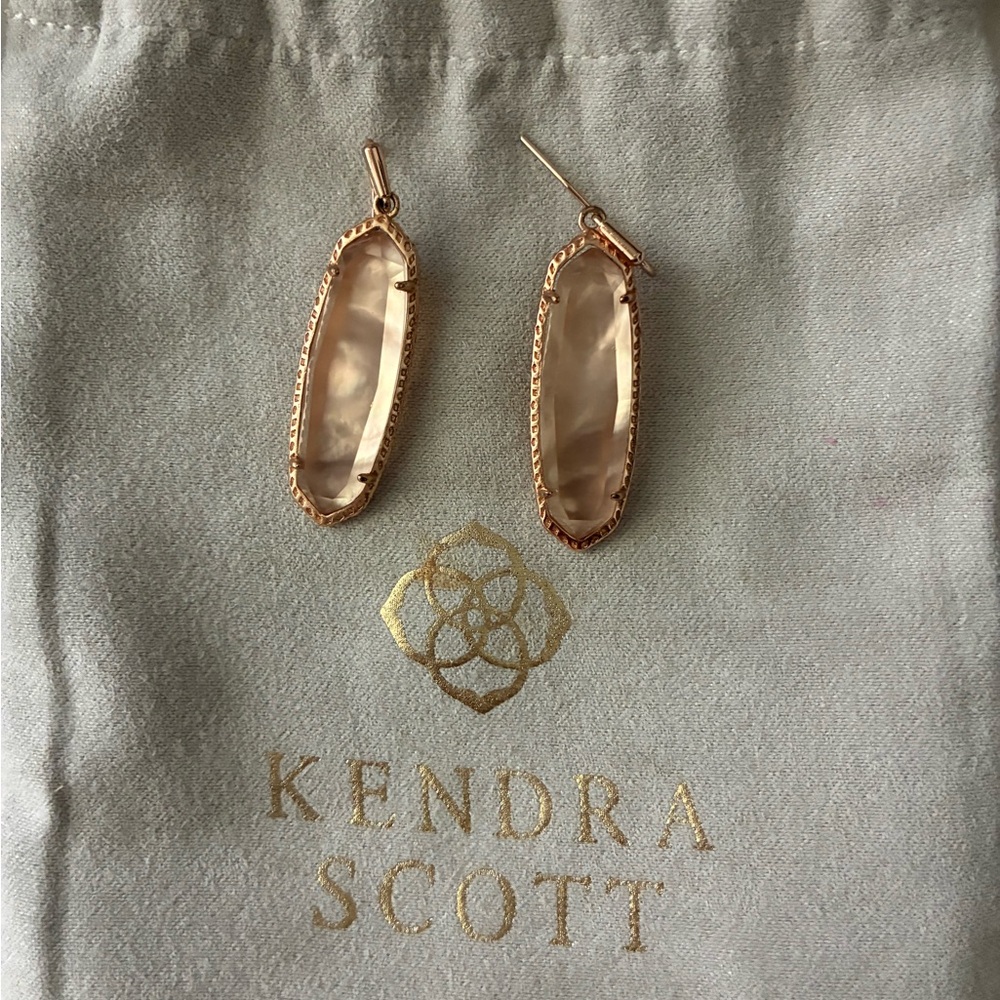 Kendra Scott Blush Gold Oval Earrings
